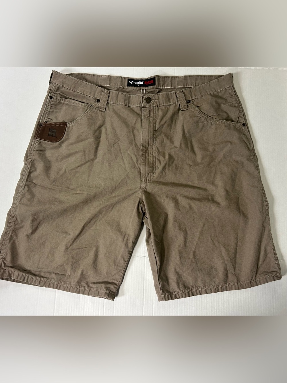 Wrangler Men's Tan RIGGS Workwrar Ripstop Flat Front Khaki Tan Shorts